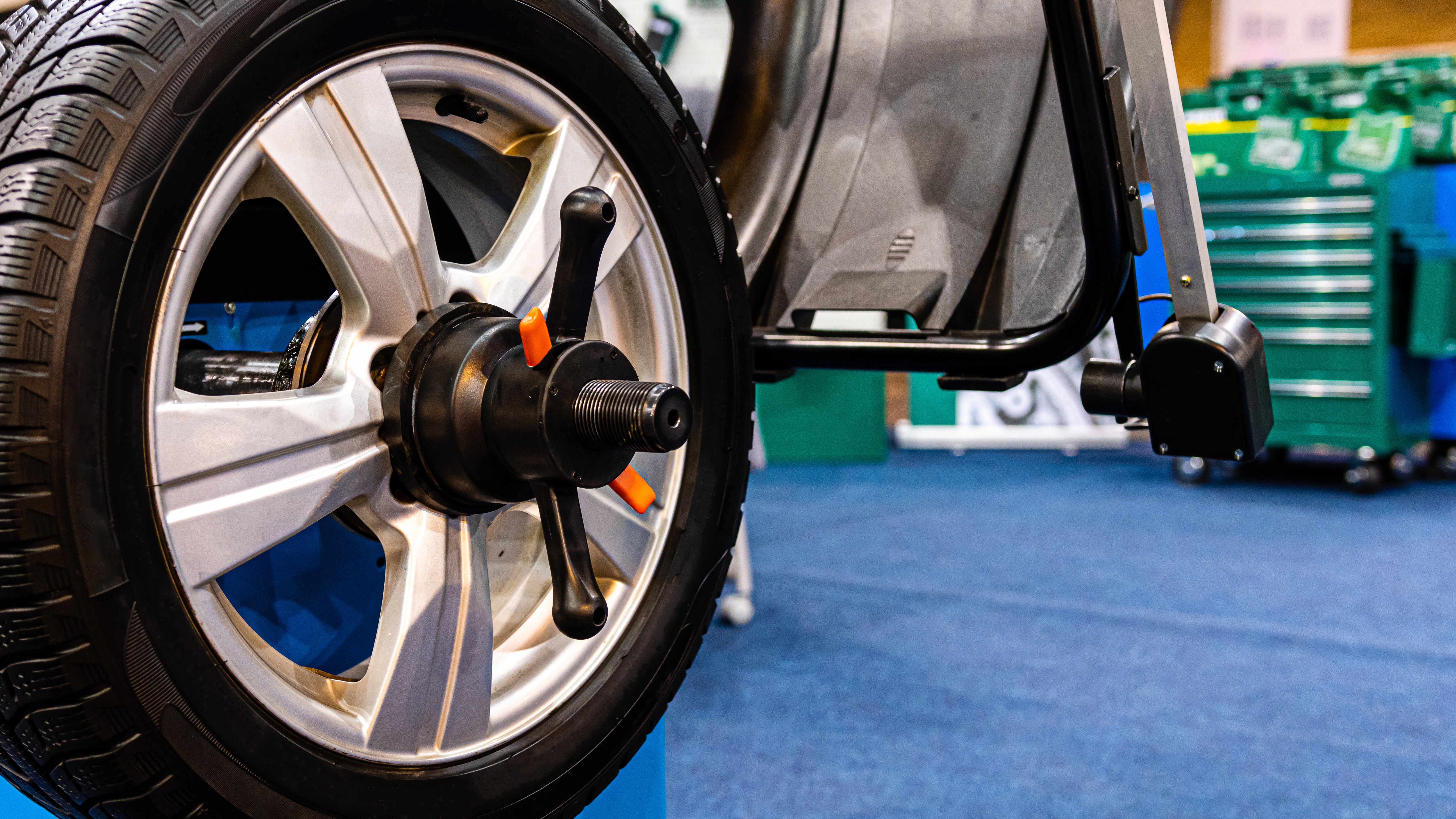 How to Select the Right Electric Vehicle Tires